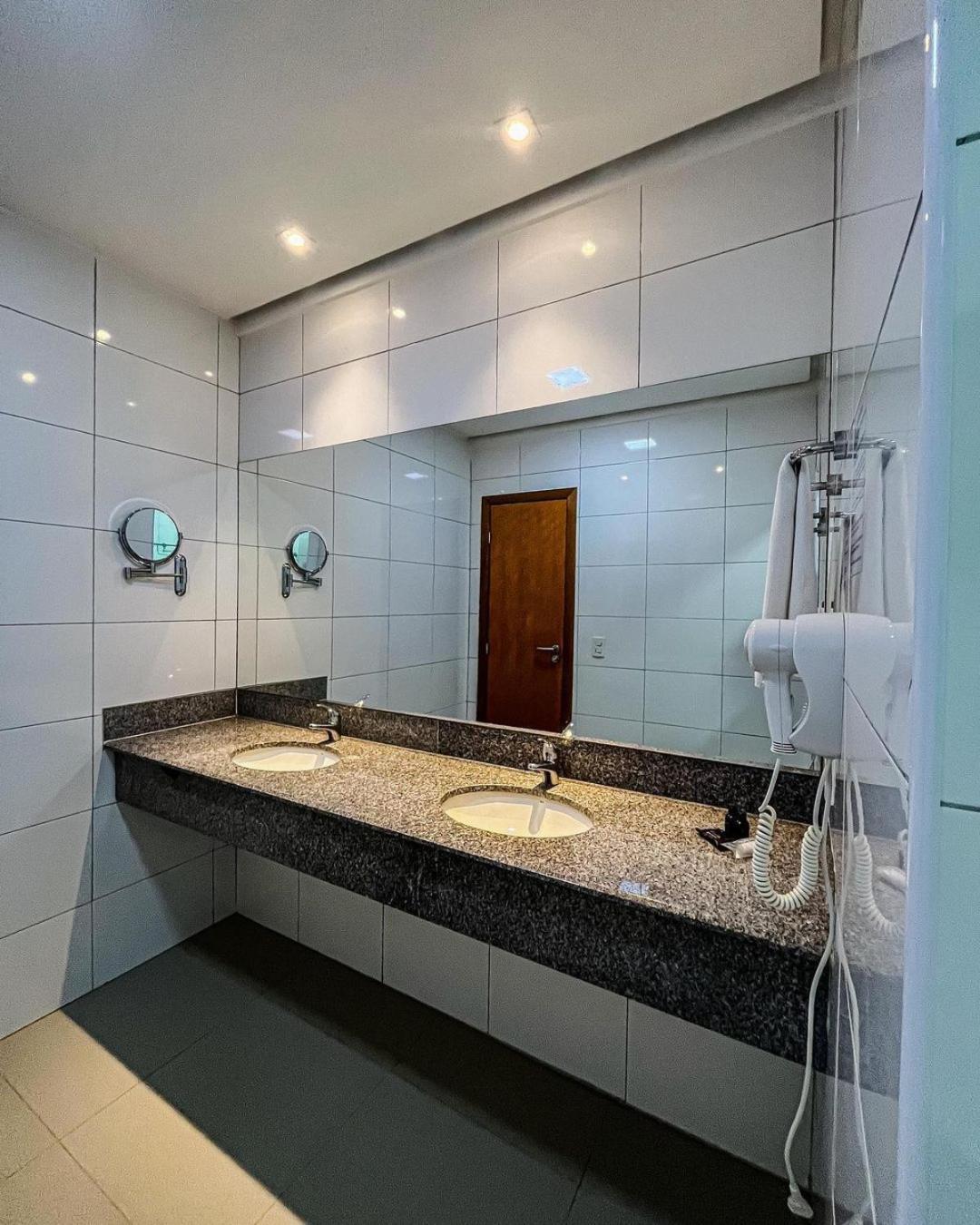 Liguori Hotel ترينيداد المظهر الخارجي الصورة